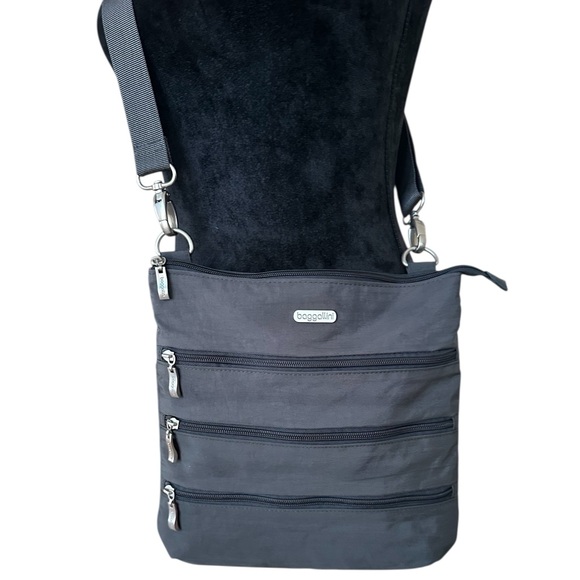 Baggallini Crossbody Bag Gray MultiPocket Travel Purse Adjustable Strap Wristlet - Picture 2 of 11